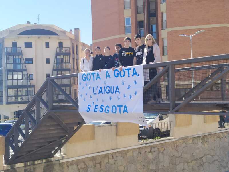 Gota a gota l'aigua s'esgota